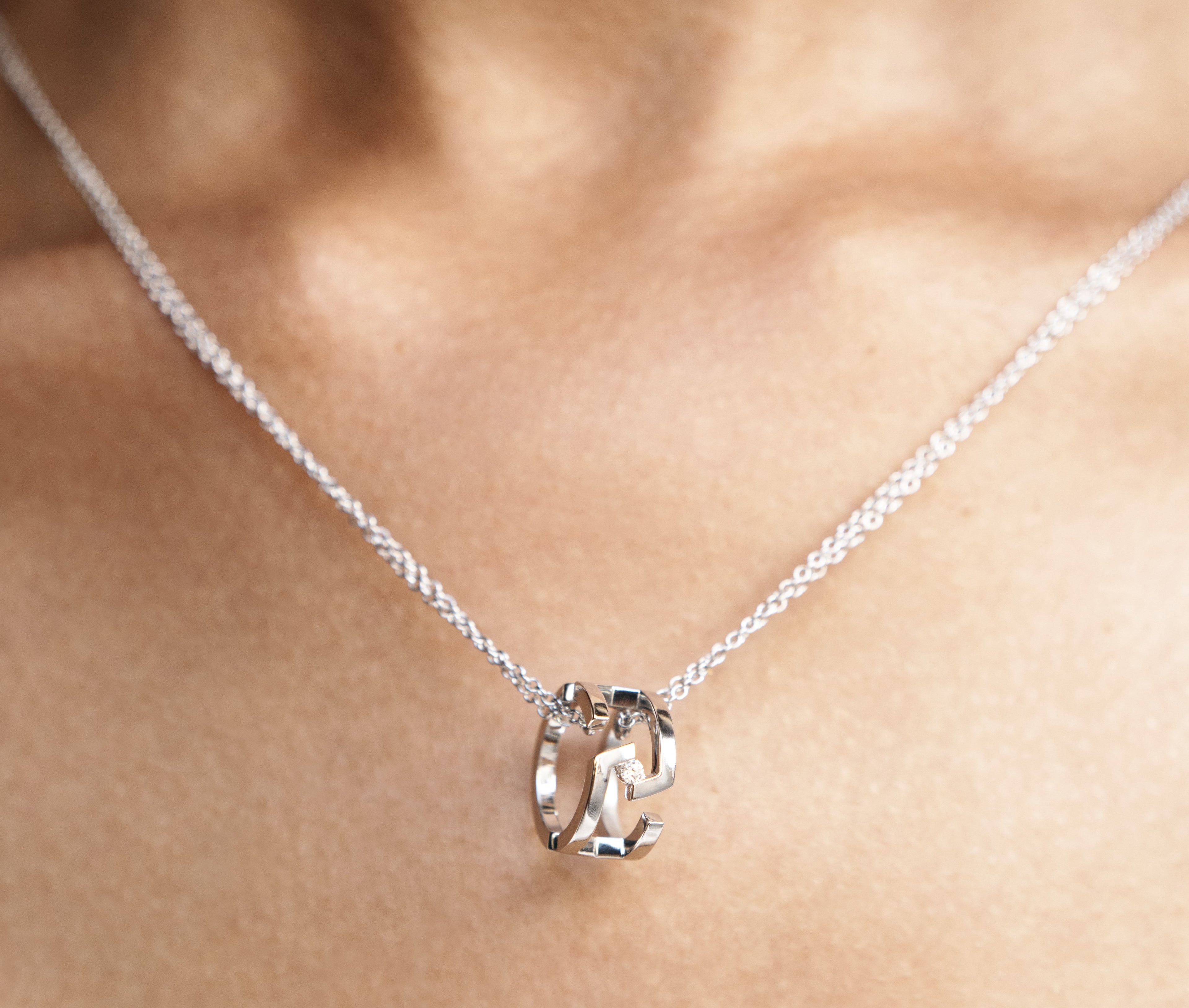 ROOTS MUSE DUET ACCENT NECKLACE